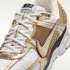 Nike Zoom Vomero 5 GOLD